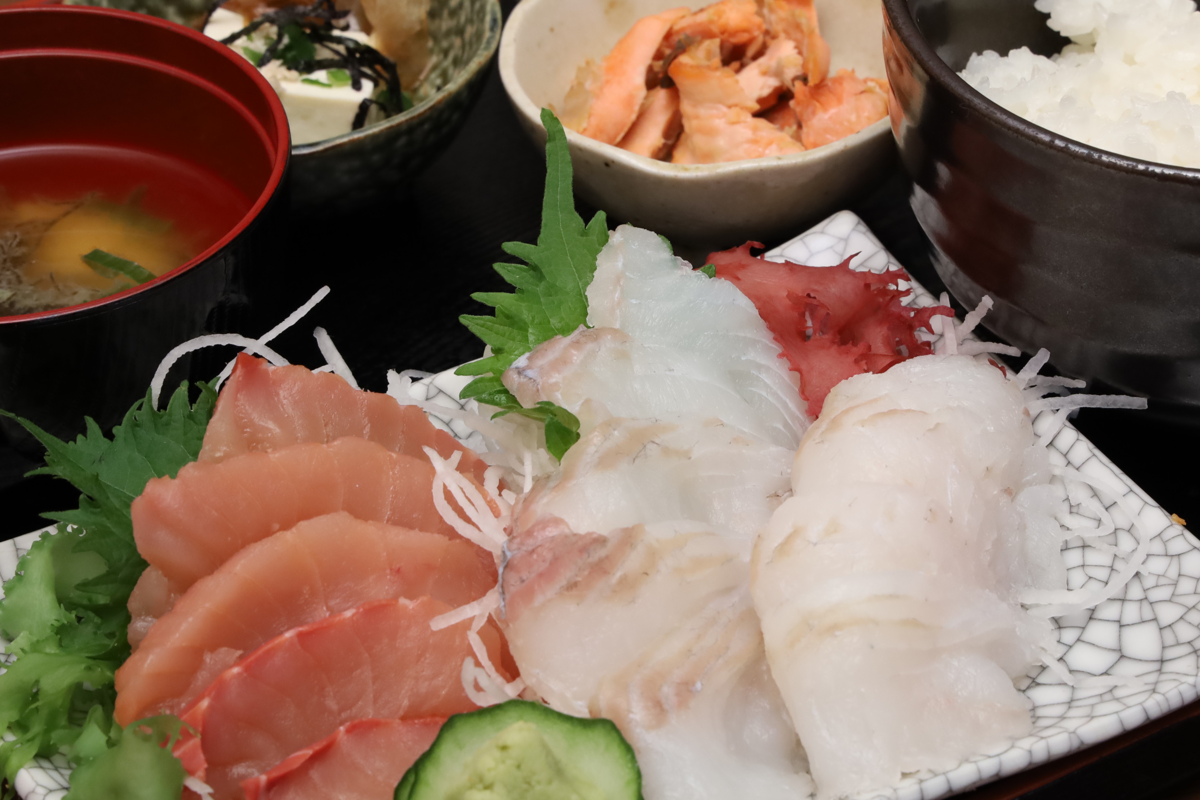 地魚刺身定食(2)